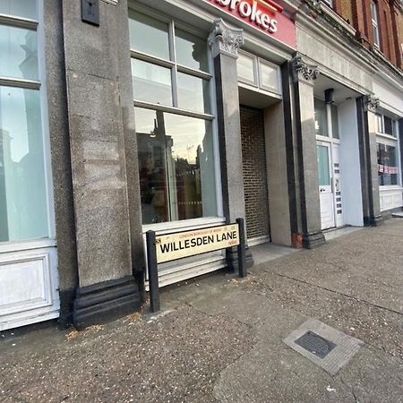 30 Willesden Lane London Eksteriør bilde