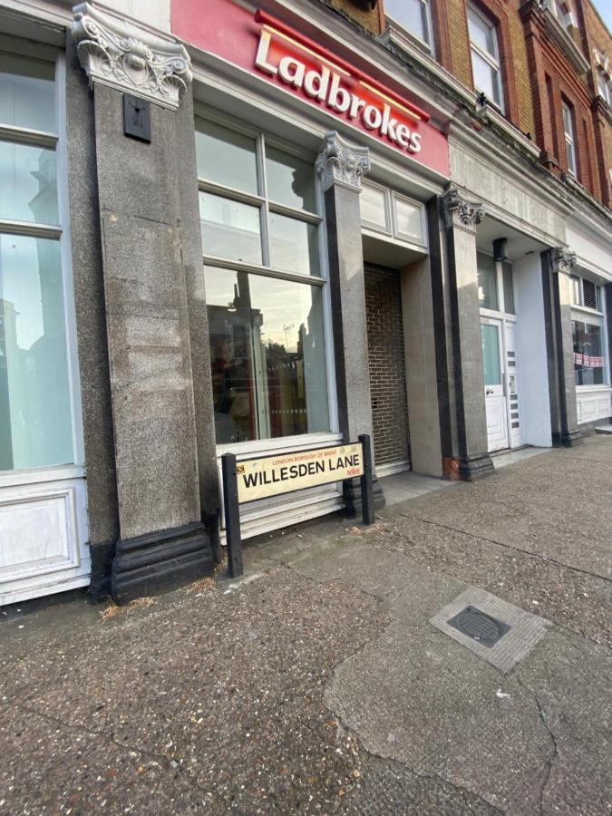 30 Willesden Lane London Eksteriør bilde